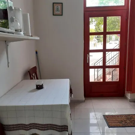 Csopi Apartman Apartamento *